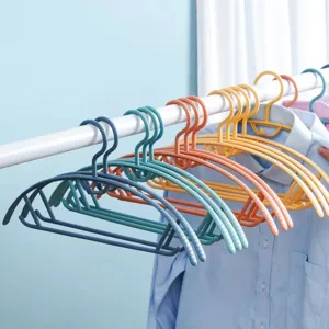 Household Plastic Clothes Hanger Wide Shoulder Traceproof Anti Slip Drying Rack Seamless Space Saving Coat Hanger
