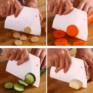 Racloir à pâte en plastique coupe-pâte ustensile de cuisine pour couper la pâte à pain.