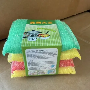 Set di spugne per piatti in rete multicolore per una pulizia efficiente della cucina.