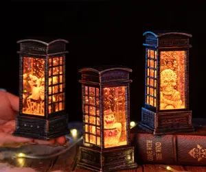 Vista dettagliata di lanterne vintage di Halloween con fantasma, zucca e teschio.