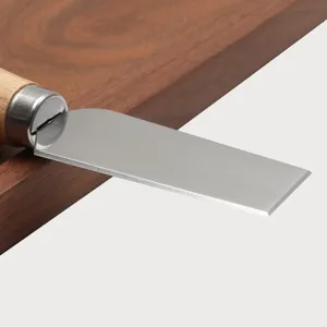 Couteau à beurre et tartineur à fromage en acier inoxydable avec manche en bois pour cuisine.