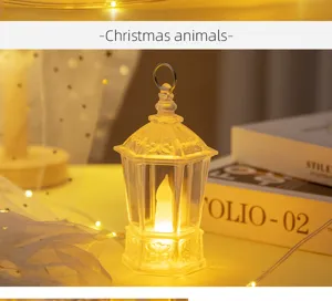 Close-up van een decoratieve LED kristallen lantaarn met reliëfpatronen en warm licht