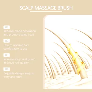 Detail de brosse de massage du cuir chevelu pour stimuler la circulation et la sante capillaire.