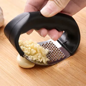 Spremiaglio Manuale in Acciaio Inossidabile Gadget da Cucina Portatile per Schiacciare l'Aglio