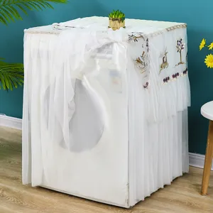 Copertura antipolvere in pizzo bianco per lavatrice con ricamo di cervi e alberi.
