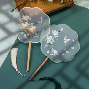 Chinese Style Embroidered Round Fan Vintage Silk Damask Fan With Wooden Handle And Tassel For Hanfu Dance Photography Home Decor