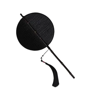 Ventaglio rotondo tradizionale cinese in bambù intrecciato in stile vintage con elegante nappina.