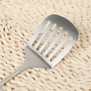 Stainless steel slotted spatula kitchen cooking tool long handle metal turner for frying food