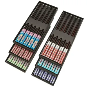 Japanese style wooden chopsticks gift box set with beautiful patterns, household tableware.