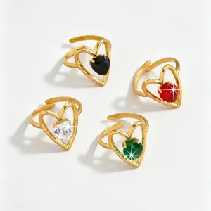 Chic stainless steel gold-plated heart zircon rings set, elegant women fashion jewelry.