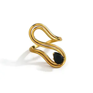Gold-plated brass double-line ring featuring a chic black pear-cut gemstone for daily wear.