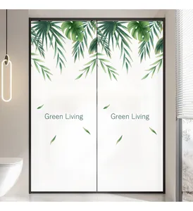 Detalle de película esmerilada para ventanas con diseño de hojas verdes y Green Living