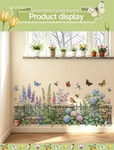 Vista detallada de pegatinas de pared florales con mariposas y abejas en el hogar