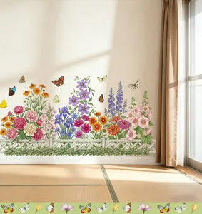 Muurstickers met bloemen en vlinders en hek voor decoratie van kamer of klas