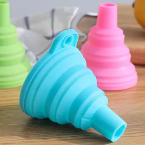 Foldable Mini Plastic Funnel Portable Telescopic Liquid Dispensing Funnel Kitchen Tool For Oil And Wine Bottle
