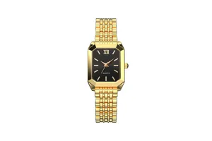 Nahaufnahme einer luxuriösen quadratischen Quarzuhr in Gold mit schwarzem Zifferblatt