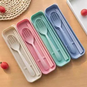 Set di Posate Portatile in Paglia di Grano Bacchette Forchetta Cucchiaio Con Scatola di Immagazzinaggio Set di Posate da Viaggio