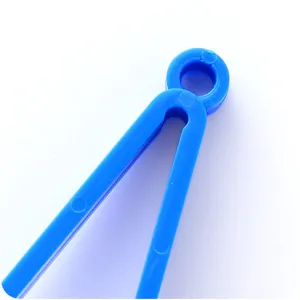 Portable glasses cleaner plastic tool mini micro fiber cleaning tong for daily eyewear care.