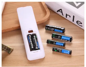 AA koolstof-zink droge batterijen 1.5V voor afstandsbedieningen speelgoed elektronica.