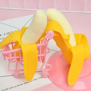 Kreativer geschälter Banane Quetschspielzeug Stressabbau süßes Simulationsfruchtdetail