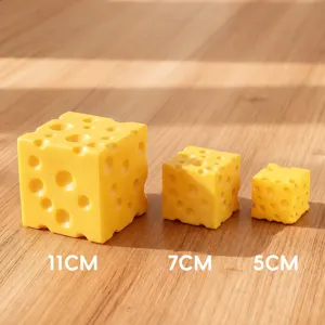 Simpatico giocattolo antistress a forma di formaggio giallo, morbido gioco sensoriale lento rimbalzo