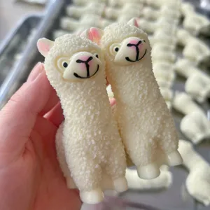 Cute alpaca squishy toy stress relief cute white simulation animal decompression toy main