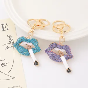 Modischer Strass Lippen Zigarette Schlüsselanhänger Zinklegierung Metall Schlüsselanhänger Taschenanhänger Damen Schmuck Geschenk