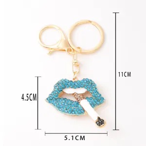 Strass Blauer Lippen Rauchen Zigarette Metall Schlüsselanhänger Tasche Anhänger 11cm
