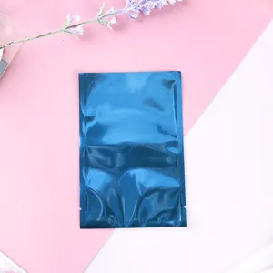 Blauer metallischer aluminium-flachbeutel für kosmetikpulver und maskenverpackung