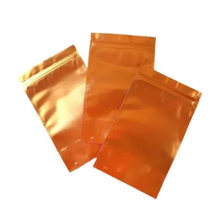 Glänzende goldene Aluminiumfolien-Standbodenbeutel mit Zippverschluss für Lebensmittel.