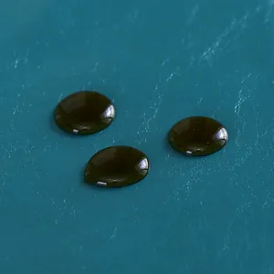 Dettaglio della copertura per lavatrice impermeabile in PU con superficie resistente.
