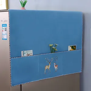Blauer Kuehlschrank Staubschutzhaube mit Taschen und suessem Hirschmuster fuer Haushalt.