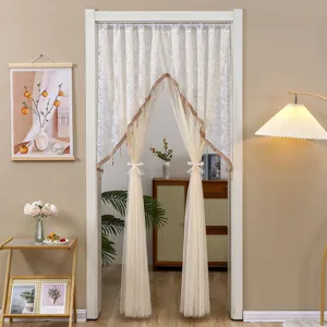 Vue détaillée rideau de porte dentelle française, élégant rideau séparation tulle beige pour chambre cuisine déco.
