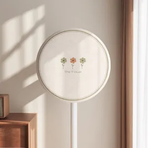 Funda antipolvo elástica para ventilador eléctrico con diseño de flores minimalista.