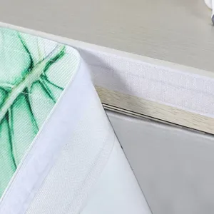 Κουρτίνα συσκότισης κοιτώνα με βέλκρο επάνω μέρος και βολάν για κρεβάτι σχολείου.