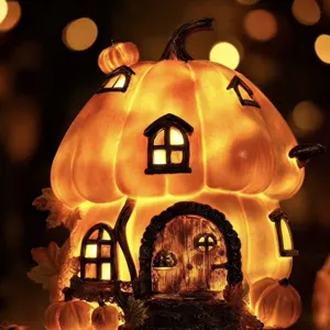 Dekorative Kürbis-Haus-Lampe aus Harz für Halloween und herbstliche Tischdekoration 20cm