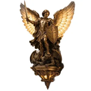 Klassische Wandlampe aus Bronze mit St. Michael dem Erzengel und warmem Licht