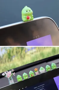 Cute dinosaur car dashboard ornament set, resin mini animal figurine for interior desk decor.