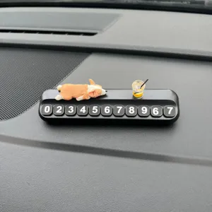 Plaque de stationnement temporaire de voiture corgi mignonne avec chiot endormi tableau de bord