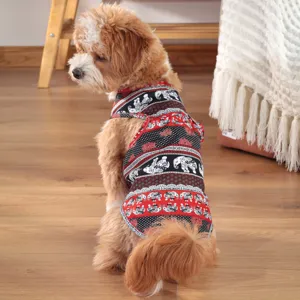 Vista dettagliata dell'abito estivo leggero per cani con stampa di elefanti del Sud-Est asiatico.