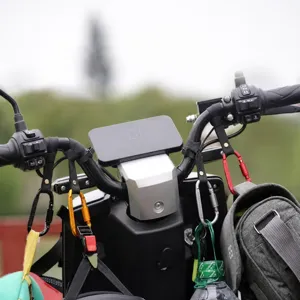 Gancio universale per manubrio moto e monopattino elettrico portaoggetti resistente borse.