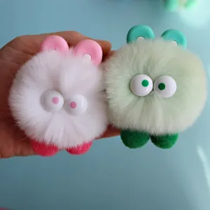Clip de ventilación de coche monstruo peluche lindo colgante decoración interior