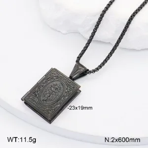 Pendentif médaillon livre en acier inoxydable collier style gothique noir vintage détail.