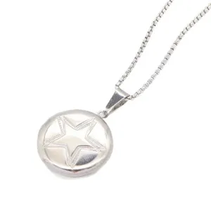 Collier pendentif médaillon étoile ronde en acier inoxydable pour bijoux hip hop unisexe.