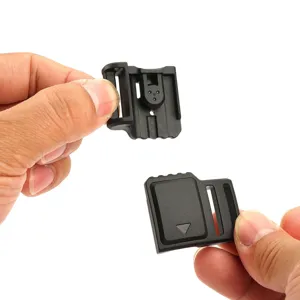 Zwarte magnetische plastic gesp voor rugzakriemen en kinbandjes van helmen accessoires