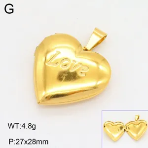 Gouden hart medaillon hanger detailweergave, openklapbare foto doos ketting sieraden accessoire.