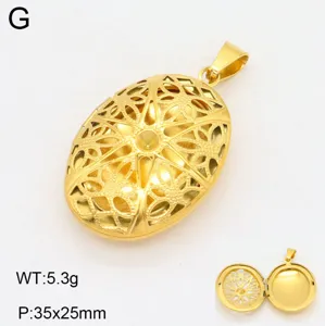 Gros plan détaillé du pendentif médaillon creux ouvrant doré montrant sa structure interne.