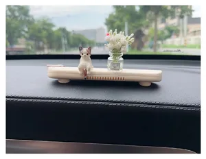 Süßes Auto temporäres Parkschild mit Katzenfigur und Blumenvasen Ornament für das Armaturenbrett.