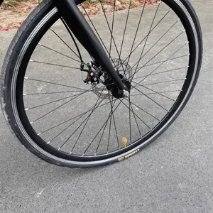 Capuchon de valve de pneu de vélo décoration dé burger créatif adaptateur vue détaillée photo