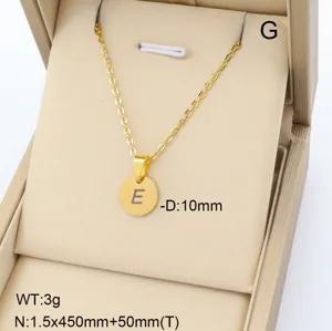 Collier pendentif lettre E en or en acier inoxydable avec chaîne délicate, 10 mm.